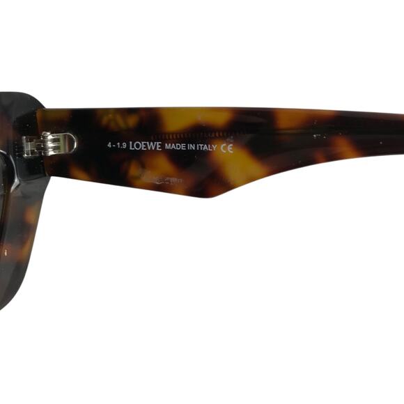Loewe Sunglasses Women Tortoiseshell Frame Gold Trim Cat Eye Retro Acetate Italy
